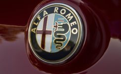 2015 Alfa Romeo 4C Photos (133)