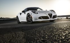 2015 Alfa Romeo 4C Photos (34)