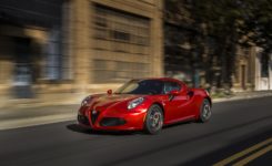 2015 Alfa Romeo 4C Photos (38)