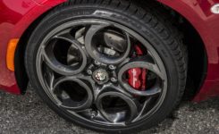 2015 Alfa Romeo 4C Photos (59)