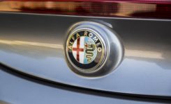 2015 Alfa Romeo 4C Photos (77)