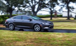 2015 Chrysler 200 Photos (112)