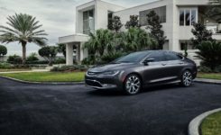 2015 Chrysler 200 Photos (115)