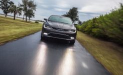 2015 Chrysler 200 Photos (116)