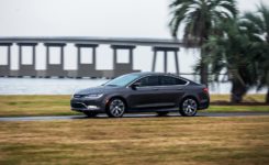 2015 Chrysler 200 Photos (117)