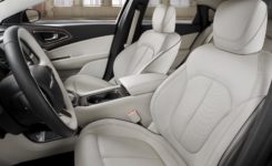 2015 Chrysler 200 Photos (119)