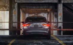 2015 Chrysler 200 Photos (126)