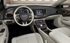 2015 Chrysler 200 Photos (13)