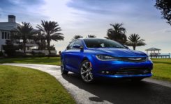 2015 Chrysler 200 Photos (16)