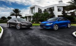 2015 Chrysler 200 Photos (25)