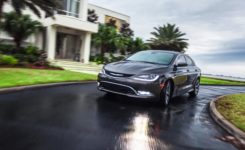 2015 Chrysler 200 Photos (3)