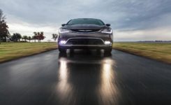 2015 Chrysler 200 Photos (34)