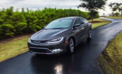 2015 Chrysler 200 Photos (46)