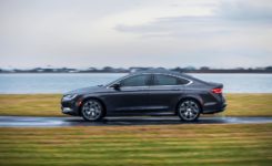 2015 Chrysler 200 Photos (55)