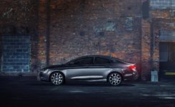 2015 Chrysler 200 Photos (58)