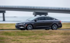 2015 Chrysler 200 Photos (82)