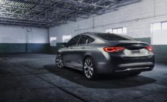 2015 Chrysler 200 Photos (84)