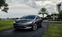 2015 Chrysler 200 Photos (89)