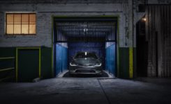 2015 Chrysler 200 Photos (90)