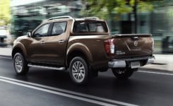 2015-nissan-navara-photos-modelpublisher-com-10