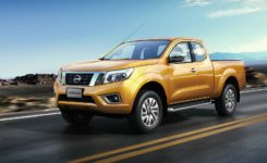 2015-nissan-navara-photos-modelpublisher-com-21