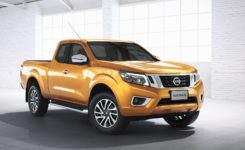 2015-nissan-navara-photos-modelpublisher-com-25