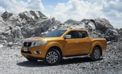 2015-nissan-navara-photos-modelpublisher-com-42