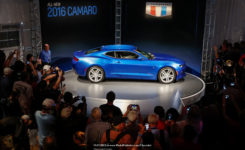 2016 Chevrolet Camaro Photos – ModelPublisher.com – (24)