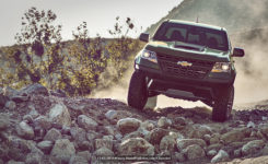 2017 Chevrolet Colorado ZR2 Photos – ModelPublisher.com – (4)